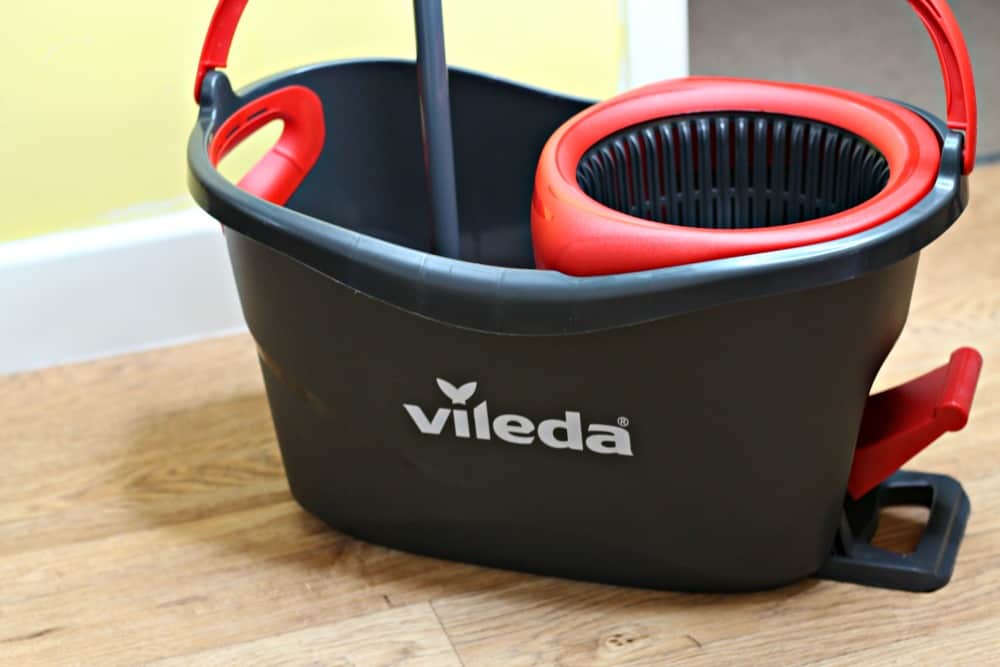 The Vileda EasyWring & Clean Turbo Mop and Bucket Set - Soph-obsessed